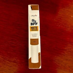 NWOT Amorus My BFF Matte Concealer